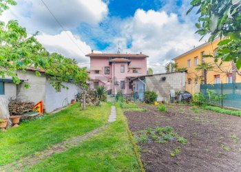 Casa all\'aperto - Casa semi indipendente Via Montello
 
21, Fagnano Olona - foto 59