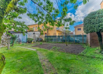 Giardino - Casa semi indipendente Via Montello
 
21, Fagnano Olona - foto 63