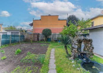 Giardino - Casa semi indipendente Via Montello
 
21, Fagnano Olona - foto 66