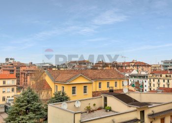 Vista - Trilocale via giambellino
 
50, Milano - foto 10