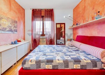 Camera / camera da letto - Trilocale Corso Europa
 
46, Pessano con Bornago - foto 16