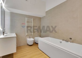 Bagno - Ufficio Viale Coni Zugna
 
58, Milano - foto 15