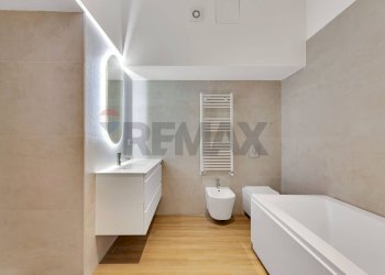 Bagno - Ufficio Viale Coni Zugna
 
58, Milano - foto 16