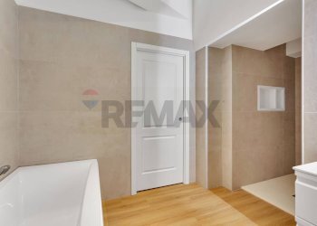 Bagno - Ufficio Viale Coni Zugna
 
58, Milano - foto 14