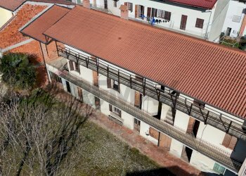 Edificio all\'aperto - Rustico Via Santo Stefano
 
13, Bellinzago Novarese - foto 2