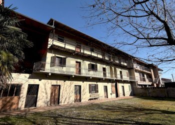 Edificio all\'aperto - Rustico Via Santo Stefano
 
13, Bellinzago Novarese - foto 6