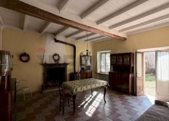 Sala da pranzo - Rustico Via Santo Stefano
 
13, Bellinzago Novarese - foto 32