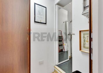 Retro, Ripostiglio - Shop via Vittorio Veneto
 
14, Brugherio - photo 11