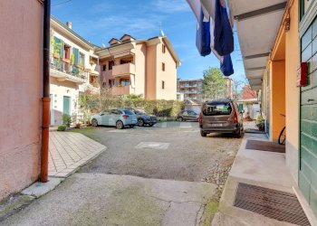 Accesso Carraio - Laboratorio via Vittorio Veneto
 
14, Brugherio - foto 9