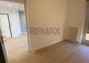 Stanza vuota - Bilocale P.le Siena
 
6, Milano - foto 11