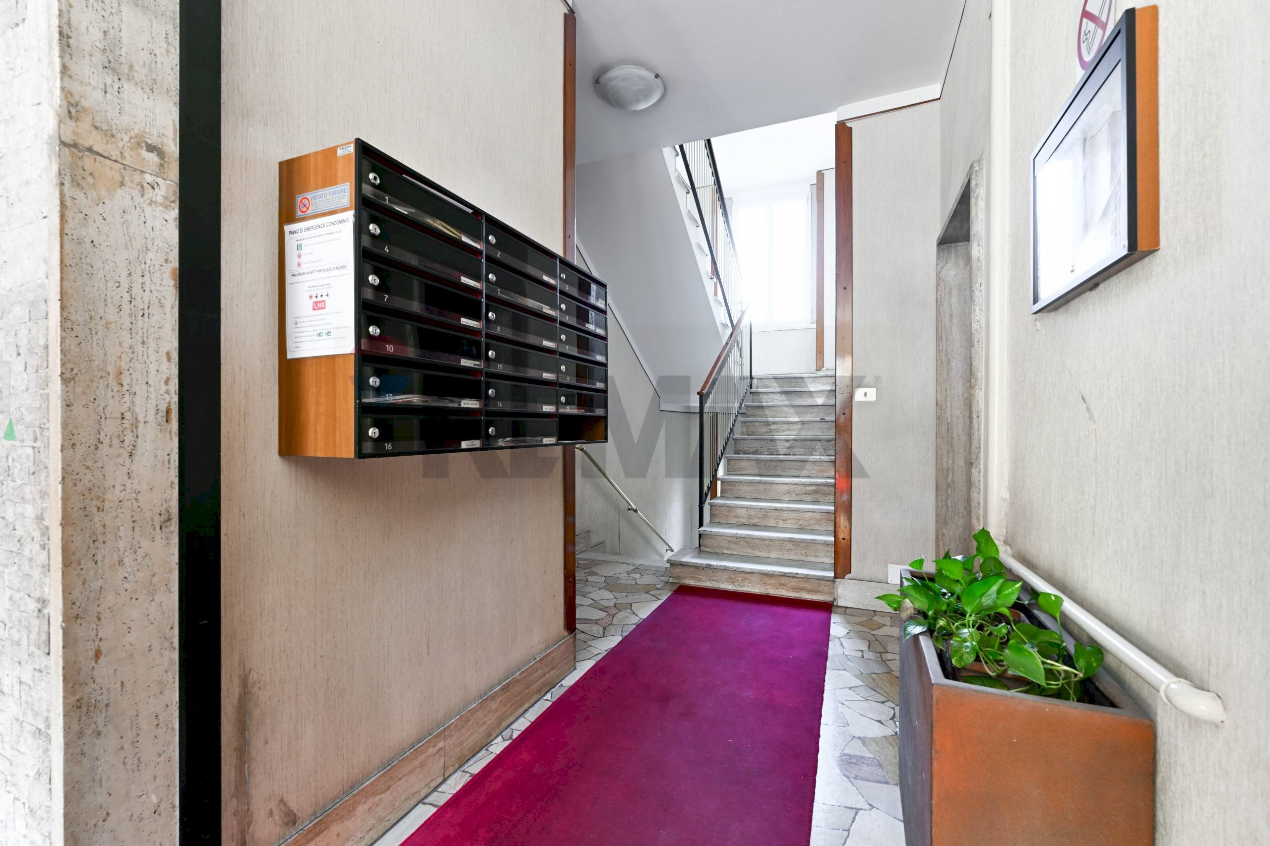 Ricezione / Lobby - Trilocale via Gluck
 
48, Milano - foto 3