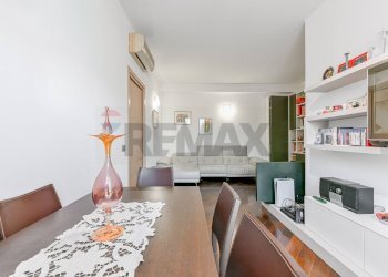 Sala da pranzo - Trilocale via Gluck
 
48, Milano - foto 10