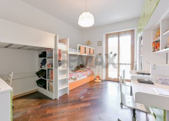 Camera / camera da letto - Trilocale via Gluck
 
48, Milano - foto 19