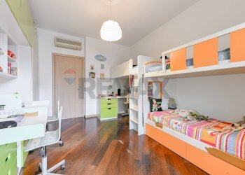 Camera / camera da letto - Trilocale via Gluck
 
48, Milano - foto 20