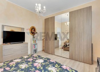 Camera / camera da letto - Three-room apartment Via Emilio Dandolo
 
4, Opera - photo 16