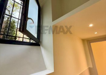 Scale - Bilocale Viale Monza
 
111, Milano - foto 17