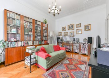 Soggiorno - Quadrilocale Piazzale Gabrio Piola
 
14, Milano - foto 6