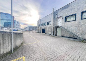 Edificio all\'aperto - Locale Commerciale Via Gran San Bernardo
 
SNC, Rozzano - foto 9