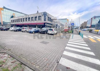 Edificio all\'aperto - Locale Commerciale Via Gran San Bernardo
 
SNC, Rozzano - foto 17