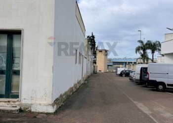 Edificio all\'aperto - Capannone Strada Comunale delle Pezze
 
3, Carmiano - foto 4