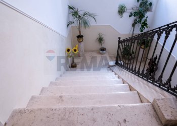 Scale - Independent house Via Vittorio Emanuele
 
55-57, Grumo Appula - photo 23