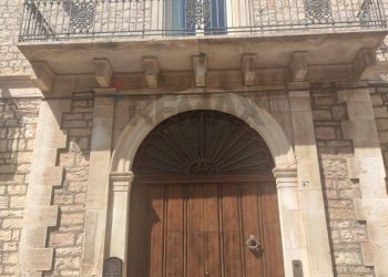 Edificio all\'aperto - Casa indipendente Via Vittorio Emanuele
 
55-57, Grumo Appula - foto 3