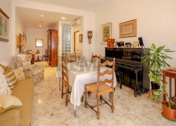 Sala da pranzo - Four-room apartment Via Nicolo' Piccinni
 
191, Bari - photo 4