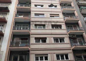 Edificio all\'aperto - Four-room apartment Via Nicolo' Piccinni
 
191, Bari - photo 15