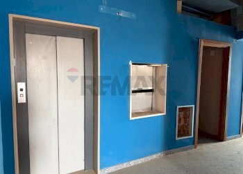 Stanza vuota - Stabile - Palazzo Piazza Umberto I
 
131, Bari - foto 6