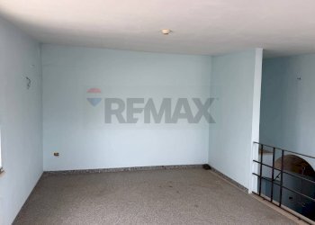 Stanza vuota - Stabile - Palazzo Piazza Umberto I
 
131, Bari - foto 10