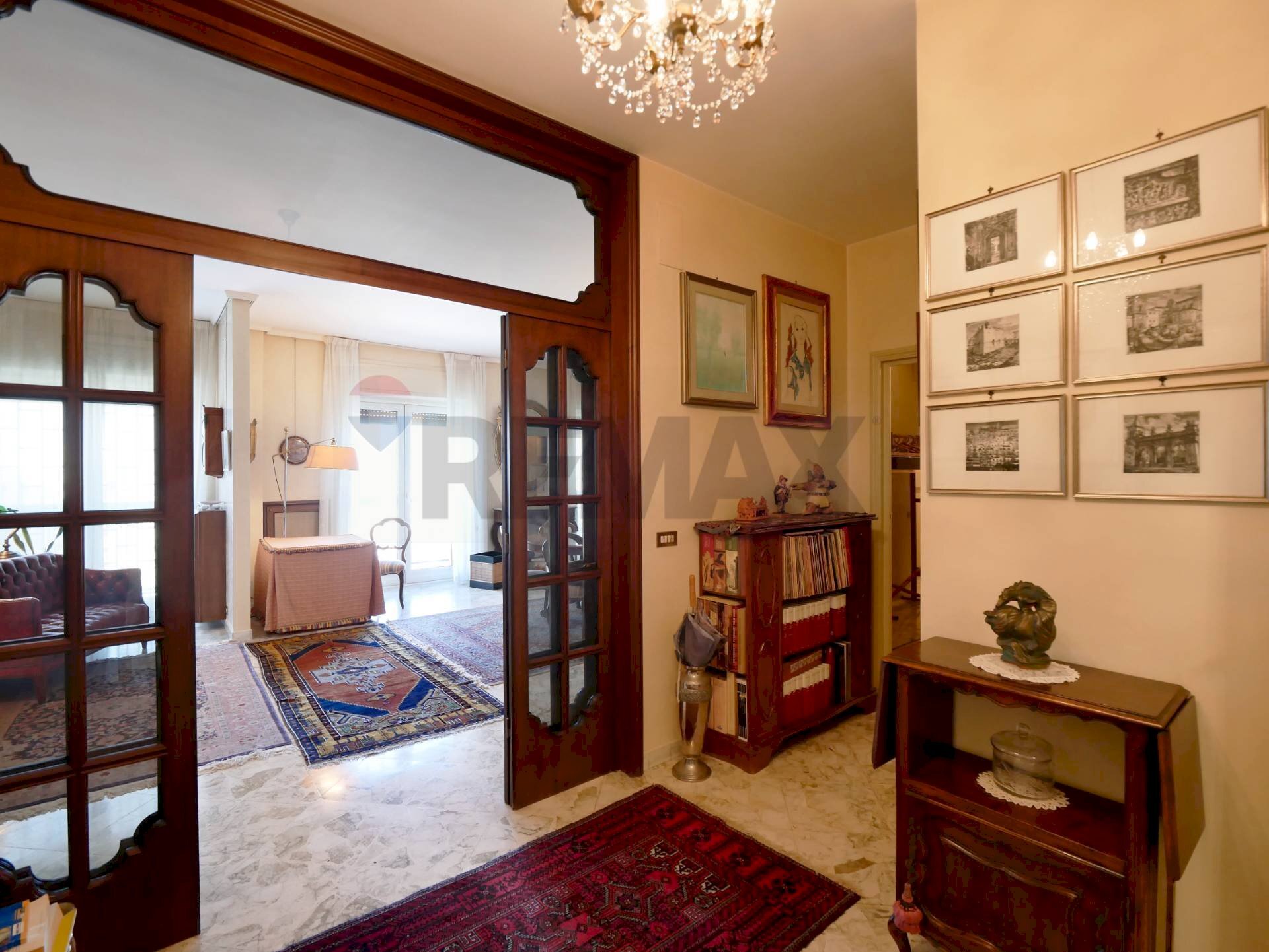 Hall / corridoio - Four-room apartment Via Giuseppe Suppa
 
28, Bari - photo 3