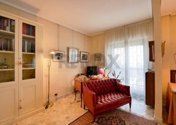 Soggiorno - Four-room apartment Via Giuseppe Suppa
 
28, Bari - photo 9