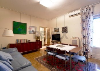 Sala da pranzo - Four-room apartment Via Giuseppe Suppa
 
28, Bari - photo 13