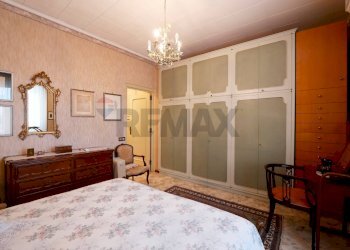 Camera / camera da letto - Four-room apartment Via Giuseppe Suppa
 
28, Bari - photo 16
