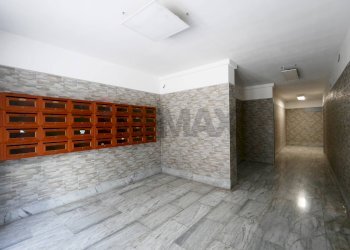 Ricezione / Lobby - Four-room apartment Via Brigata E Divisione Bari
 
94 c, Bari - photo 3