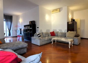 Soggiorno - Appartamento Via Pietro Ravanas
 
320, Bari - foto 5