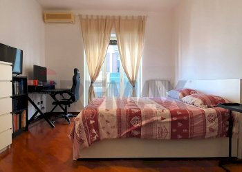 Camera / camera da letto - Appartamento Via Pietro Ravanas
 
320, Bari - foto 18