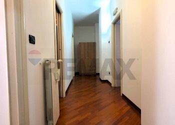 Hall / corridoio - Appartamento Via Pietro Ravanas
 
320, Bari - foto 20