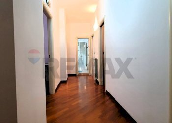 Hall / corridoio - Appartamento Via Pietro Ravanas
 
320, Bari - foto 21