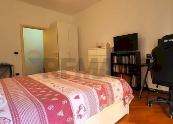 Camera / camera da letto - Appartamento Via Pietro Ravanas
 
320, Bari - foto 26