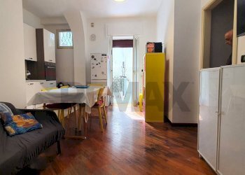 Sala da pranzo - Appartamento Via Pietro Ravanas
 
320, Bari - foto 30