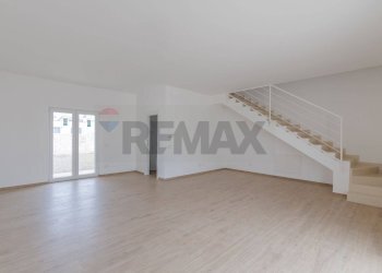 Stanza vuota - Villa Stradella Delle Monache
 
12, Bari - foto 4