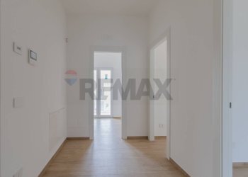 Stanza vuota - Villa Stradella Delle Monache
 
12, Bari - foto 40