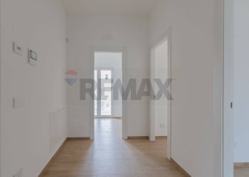 Stanza vuota - Villa Stradella Delle Monache
 
12, Bari - foto 47