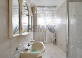 Bagno - Quadrilocale Via Latina
 
1, Bari - foto 12