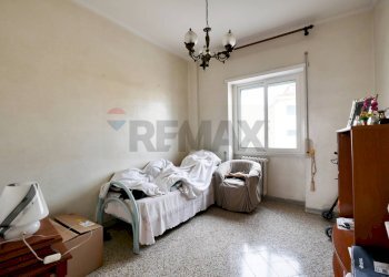 Camera / camera da letto - Quadrilocale Via Latina
 
1, Bari - foto 13