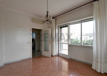 Stanza vuota - Quadrilocale Via Latina
 
1, Bari - foto 16