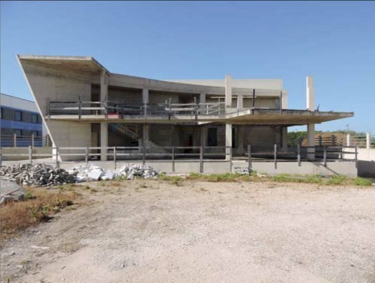 Edificio all\'aperto - Capannone Contrada Finocchio, Mola di Bari - foto 2