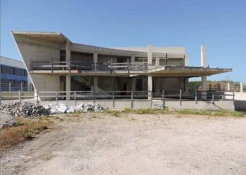 Edificio all\'aperto - Capannone Contrada Finocchio, Mola di Bari - foto 2