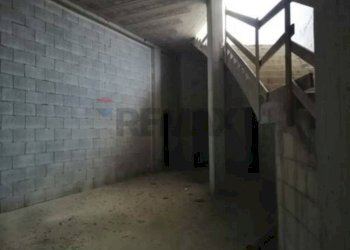 Parcheggio - Capannone Contrada Finocchio, Mola di Bari - foto 16